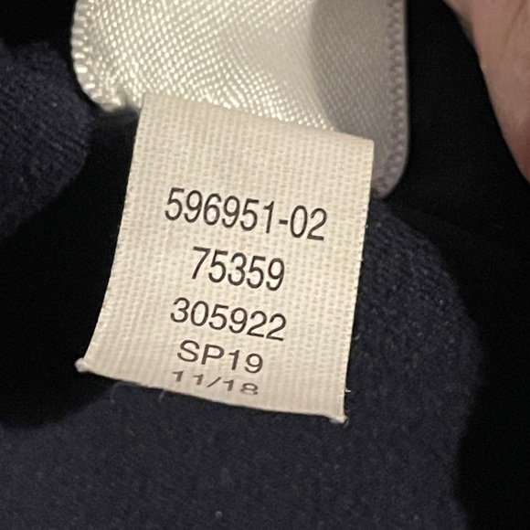 Athleta Navy Bike Shorts, EUC, Large. - Picture 9 of 11